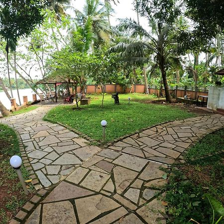 Greenchromide Homestays Mundrothuruth Ngoại thất bức ảnh