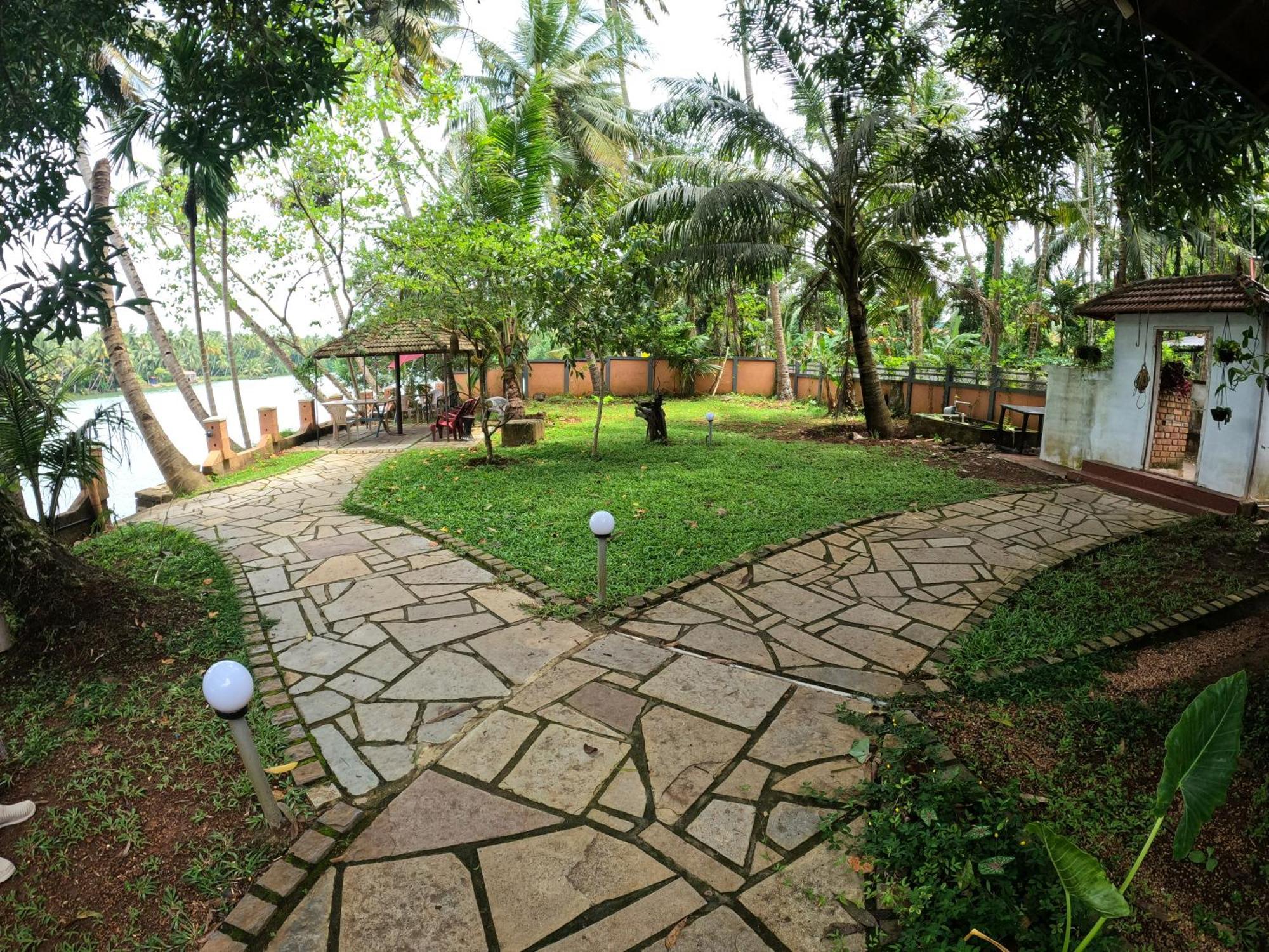 Greenchromide Homestays Mundrothuruth Ngoại thất bức ảnh